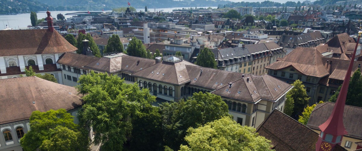 FMZ Fach- und Wirtschaftsmittelschulzentrum Luzern